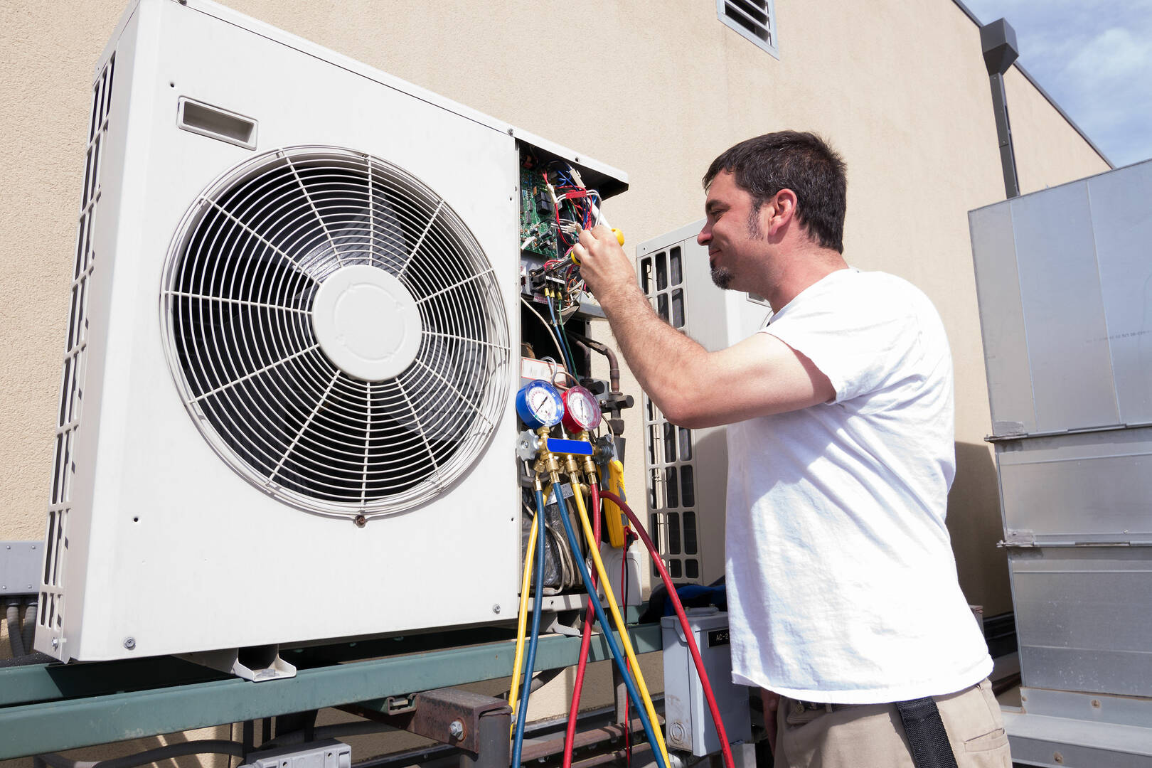 Vickers Heating & Air Conditioning Inc logo