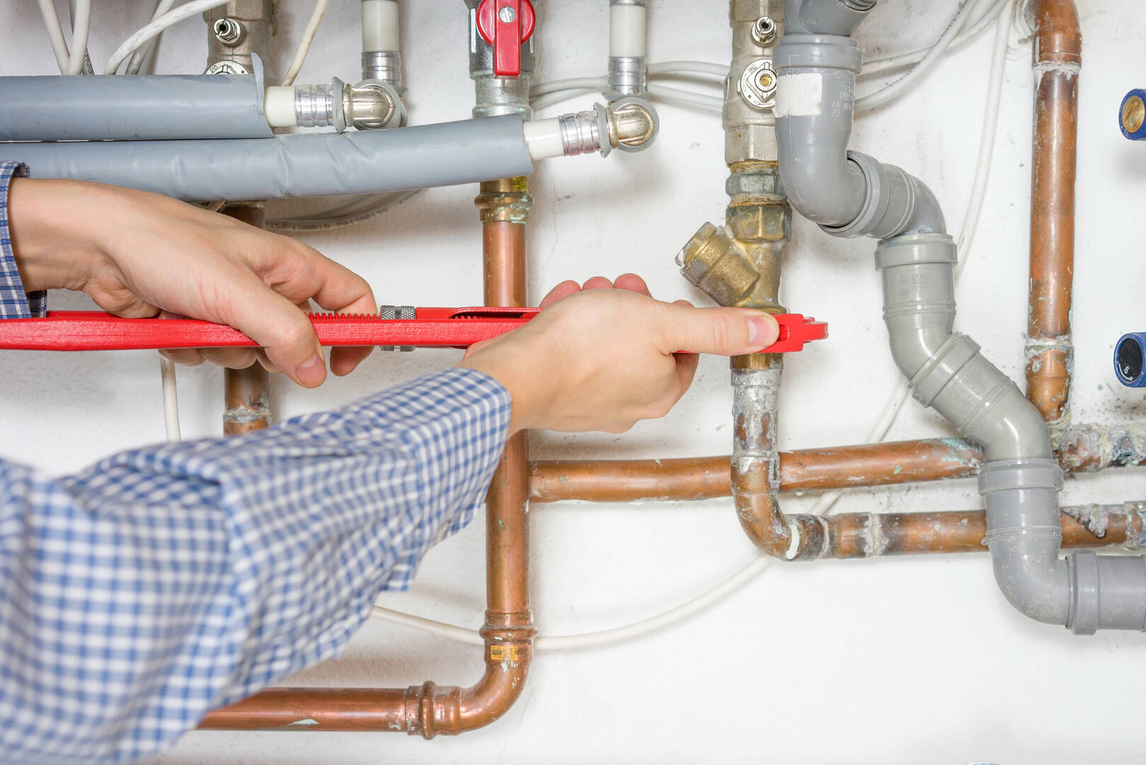 Journeymen Plumbing and Sewer LLC logo