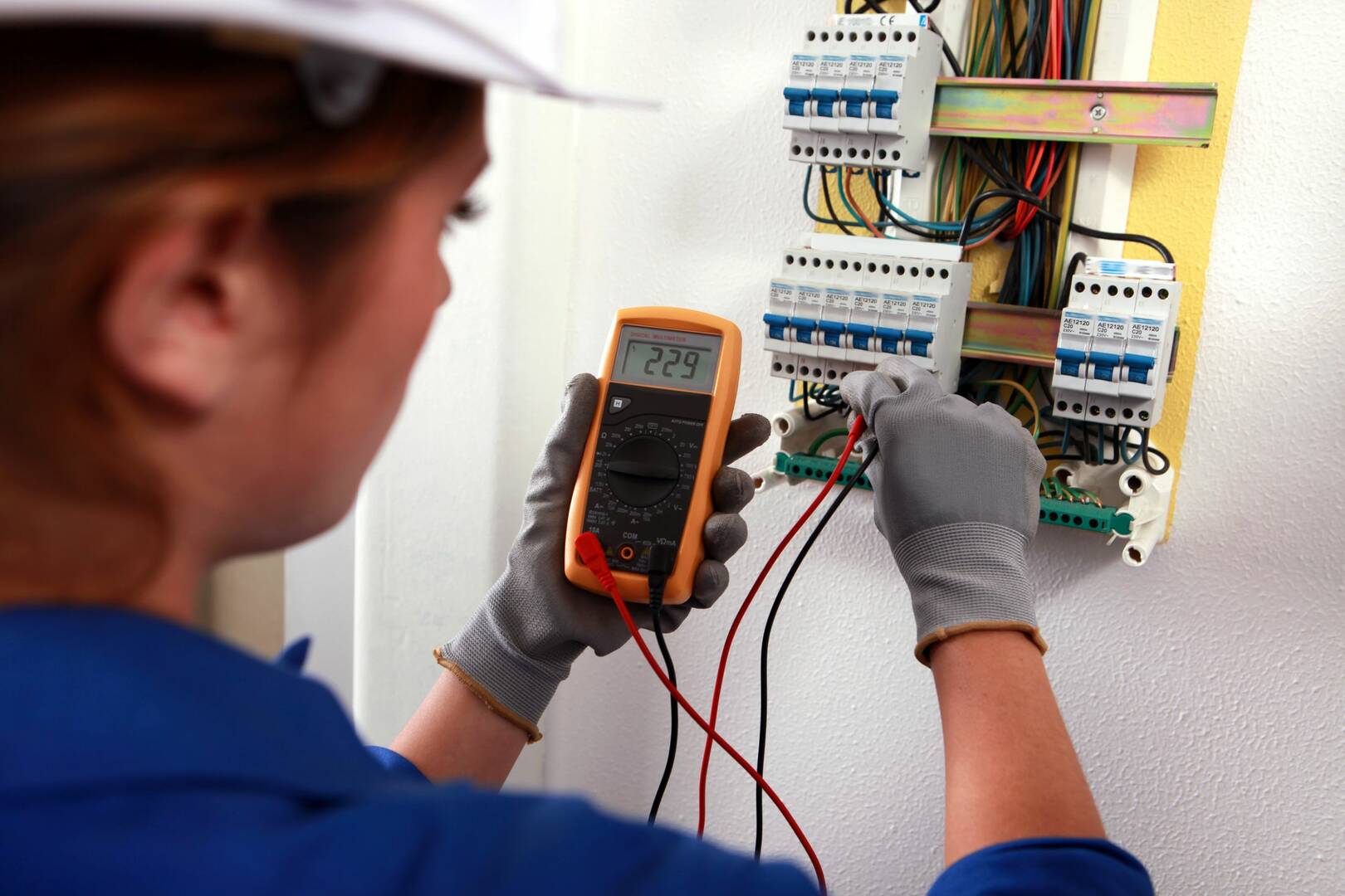 Hawaii Electrical Solutions LLC logo